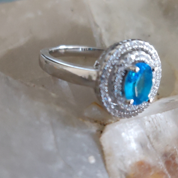 Topaz Sterling Silver Ring - Picture 2 of 6